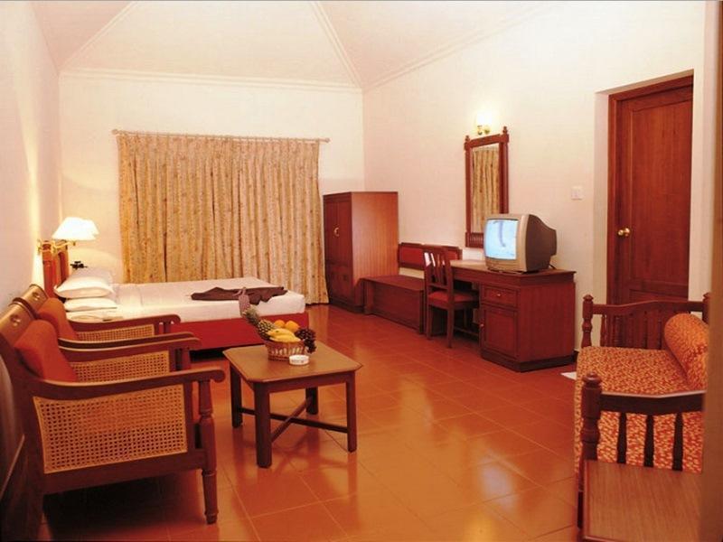 Hotel Silver Crest Thekkady Kültér fotó
